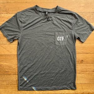 Vuori Gray Orangetheory Fitness Athletic T-Shirt with Front Pocket